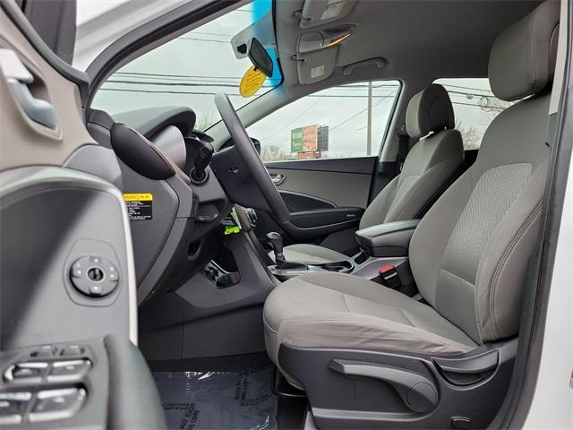 2018 Hyundai Santa Fe Sport 2.4 Base, available for sale in Stratford, Connecticut | Wiz Leasing Inc. Stratford, Connecticut 2018 Hyundai Santa Fe Sport 2.4 Base, available for sale in Stratford, Connecticut | Wiz Leasing Inc. Stratford, Connecticut