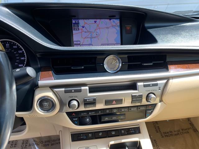 2013 Lexus Es 350 4dr Sdn, available for sale in Forestville, Maryland | Valentine Motor Company. Forestville, Maryland 2013 Lexus Es 350 4dr Sdn, available for sale in Forestville, Maryland | Valentine Motor Company. Forestville, Maryland