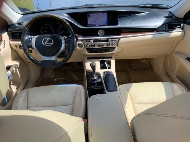 2013 Lexus Es 350 4dr Sdn, available for sale in Forestville, Maryland | Valentine Motor Company. Forestville, Maryland 2013 Lexus Es 350 4dr Sdn, available for sale in Forestville, Maryland | Valentine Motor Company. Forestville, Maryland