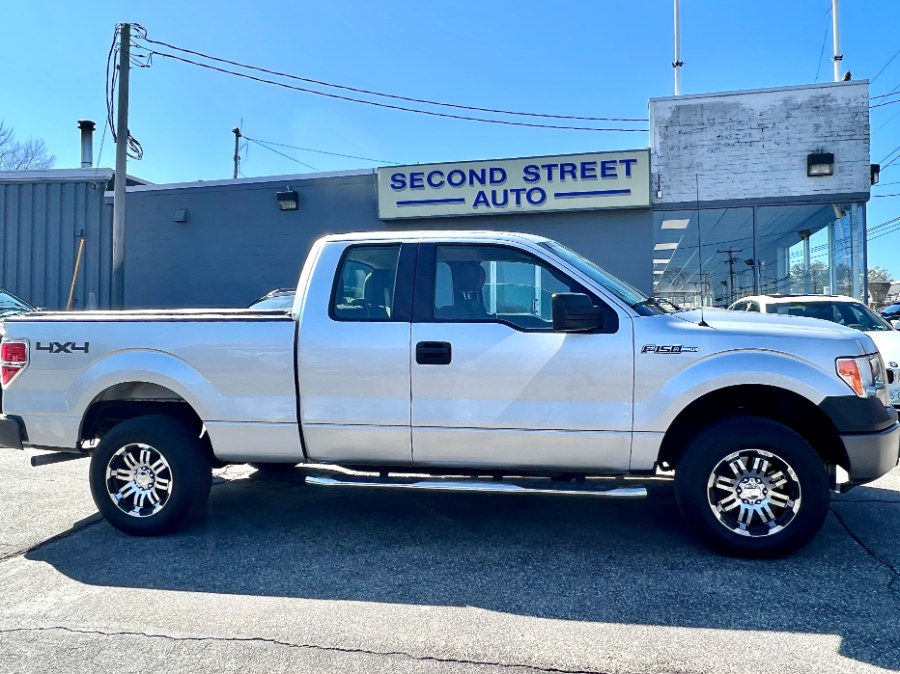 2010 Ford F-150 4WD SuperCab 145" XL, available for sale in Manchester, New Hampshire | Second Street Auto Sales Inc. Manchester, New Hampshire