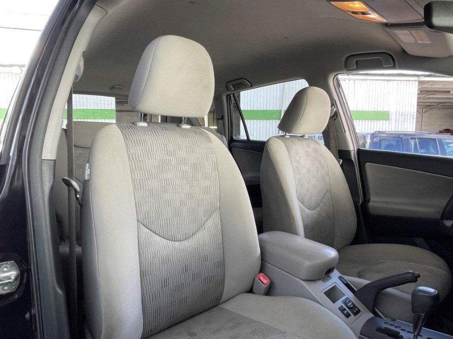 2009 Toyota RAV4 FWD 4dr 4-cyl 4-Spd AT (Natl), available for sale in Corona, California | Green Light Auto. Corona, California 2009 Toyota RAV4 FWD 4dr 4-cyl 4-Spd AT (Natl), available for sale in Corona, California | Green Light Auto. Corona, California