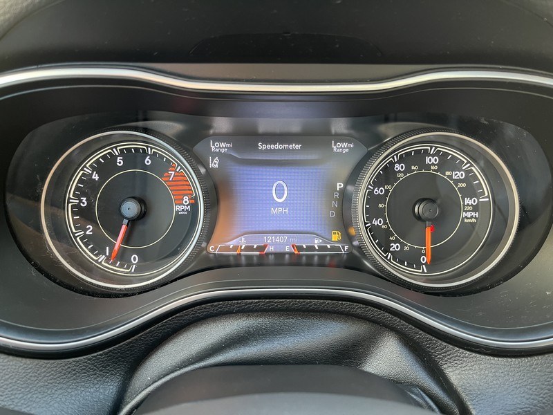 2019 Jeep Cherokee Trailhawk Elite 4x4, available for sale in West Springfield, Massachusetts | Union Street Auto Sales. West Springfield, Massachusetts 2019 Jeep Cherokee Trailhawk Elite 4x4, available for sale in West Springfield, Massachusetts | Union Street Auto Sales. West Springfield, Massachusetts