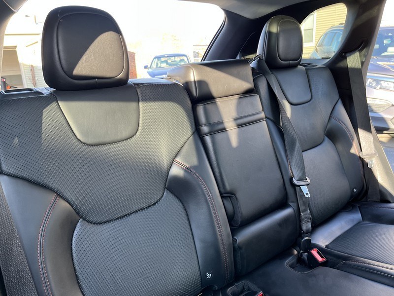 2019 Jeep Cherokee Trailhawk Elite 4x4, available for sale in West Springfield, Massachusetts | Union Street Auto Sales. West Springfield, Massachusetts 2019 Jeep Cherokee Trailhawk Elite 4x4, available for sale in West Springfield, Massachusetts | Union Street Auto Sales. West Springfield, Massachusetts