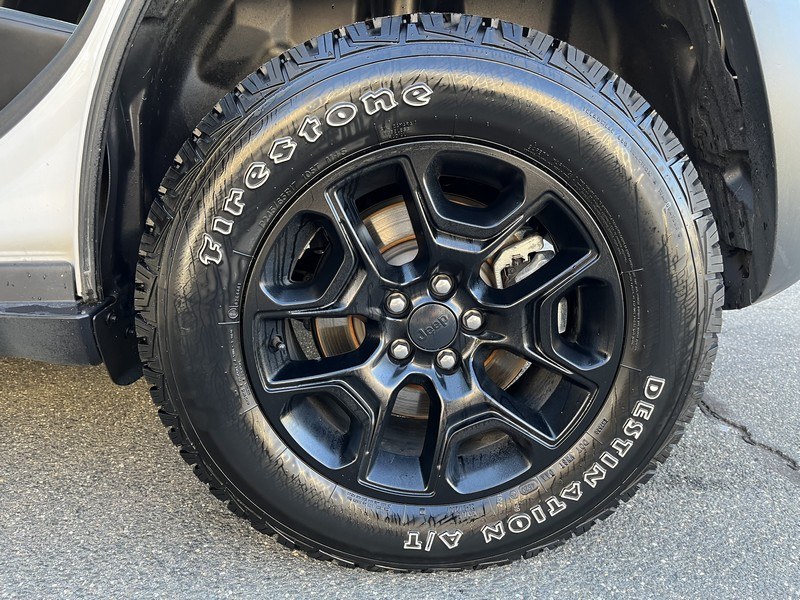 2019 Jeep Cherokee Trailhawk Elite 4x4, available for sale in West Springfield, Massachusetts | Union Street Auto Sales. West Springfield, Massachusetts 2019 Jeep Cherokee Trailhawk Elite 4x4, available for sale in West Springfield, Massachusetts | Union Street Auto Sales. West Springfield, Massachusetts