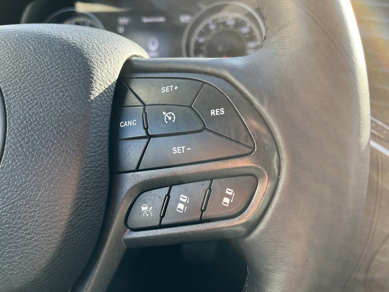 2019 Jeep Cherokee Trailhawk Elite 4x4, available for sale in West Springfield, Massachusetts | Union Street Auto Sales. West Springfield, Massachusetts 2019 Jeep Cherokee Trailhawk Elite 4x4, available for sale in West Springfield, Massachusetts | Union Street Auto Sales. West Springfield, Massachusetts