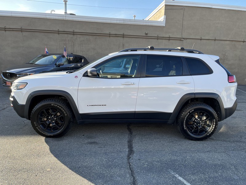 2019 Jeep Cherokee Trailhawk Elite 4x4, available for sale in West Springfield, Massachusetts | Union Street Auto Sales. West Springfield, Massachusetts 2019 Jeep Cherokee Trailhawk Elite 4x4, available for sale in West Springfield, Massachusetts | Union Street Auto Sales. West Springfield, Massachusetts
