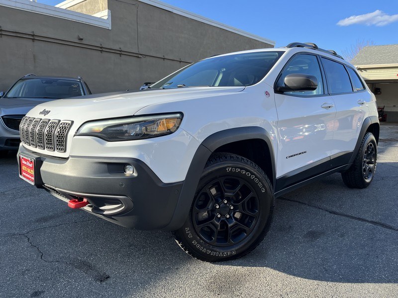 2019 Jeep Cherokee Trailhawk Elite 4x4, available for sale in West Springfield, Massachusetts | Union Street Auto Sales. West Springfield, Massachusetts 2019 Jeep Cherokee Trailhawk Elite 4x4, available for sale in West Springfield, Massachusetts | Union Street Auto Sales. West Springfield, Massachusetts