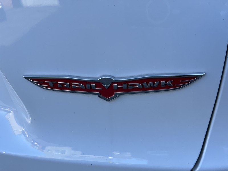 2019 Jeep Cherokee Trailhawk Elite 4x4, available for sale in West Springfield, Massachusetts | Union Street Auto Sales. West Springfield, Massachusetts 2019 Jeep Cherokee Trailhawk Elite 4x4, available for sale in West Springfield, Massachusetts | Union Street Auto Sales. West Springfield, Massachusetts