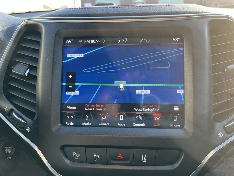 2019 Jeep Cherokee Trailhawk Elite 4x4, available for sale in West Springfield, Massachusetts | Union Street Auto Sales. West Springfield, Massachusetts 2019 Jeep Cherokee Trailhawk Elite 4x4, available for sale in West Springfield, Massachusetts | Union Street Auto Sales. West Springfield, Massachusetts