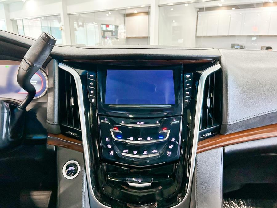 2020 Cadillac Escalade 4WD 4dr Luxury, available for sale in Franklin Square, New York | Luxury Motor Club. Franklin Square, New York 2020 Cadillac Escalade 4WD 4dr Luxury, available for sale in Franklin Square, New York | Luxury Motor Club. Franklin Square, New York