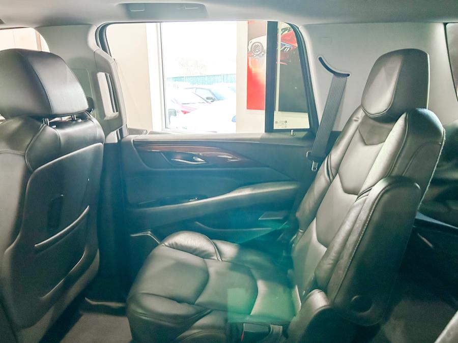 2020 Cadillac Escalade 4WD 4dr Luxury, available for sale in Franklin Square, New York | Luxury Motor Club. Franklin Square, New York 2020 Cadillac Escalade 4WD 4dr Luxury, available for sale in Franklin Square, New York | Luxury Motor Club. Franklin Square, New York