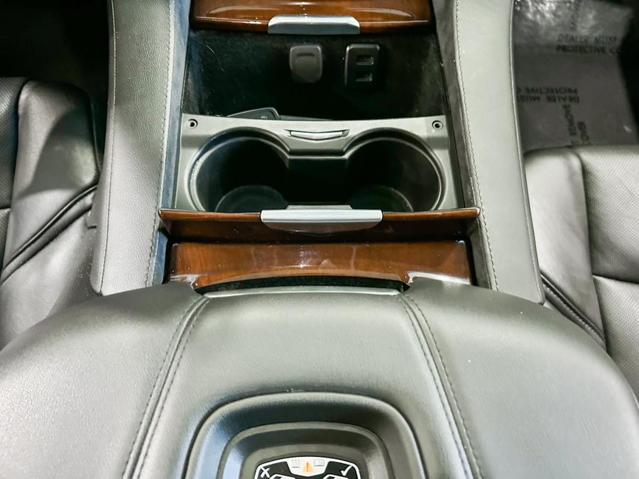 2020 Cadillac Escalade 4WD 4dr Luxury, available for sale in Franklin Square, New York | Luxury Motor Club. Franklin Square, New York 2020 Cadillac Escalade 4WD 4dr Luxury, available for sale in Franklin Square, New York | Luxury Motor Club. Franklin Square, New York