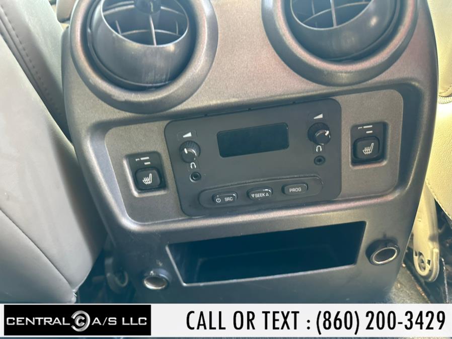 2003 HUMMER H2 4dr Wgn, available for sale in East Windsor, Connecticut | Central A/S LLC. East Windsor, Connecticut 2003 HUMMER H2 4dr Wgn, available for sale in East Windsor, Connecticut | Central A/S LLC. East Windsor, Connecticut