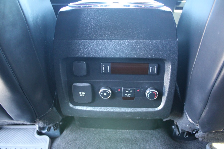 2015 Lincoln Navigator 4WD 4dr, available for sale in Plantsville, Connecticut | Auto House of Luxury. Plantsville, Connecticut 2015 Lincoln Navigator 4WD 4dr, available for sale in Plantsville, Connecticut | Auto House of Luxury. Plantsville, Connecticut