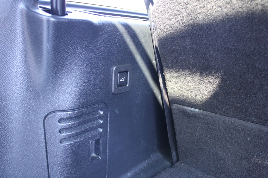 2015 Lincoln Navigator 4WD 4dr, available for sale in Plantsville, Connecticut | Auto House of Luxury. Plantsville, Connecticut 2015 Lincoln Navigator 4WD 4dr, available for sale in Plantsville, Connecticut | Auto House of Luxury. Plantsville, Connecticut
