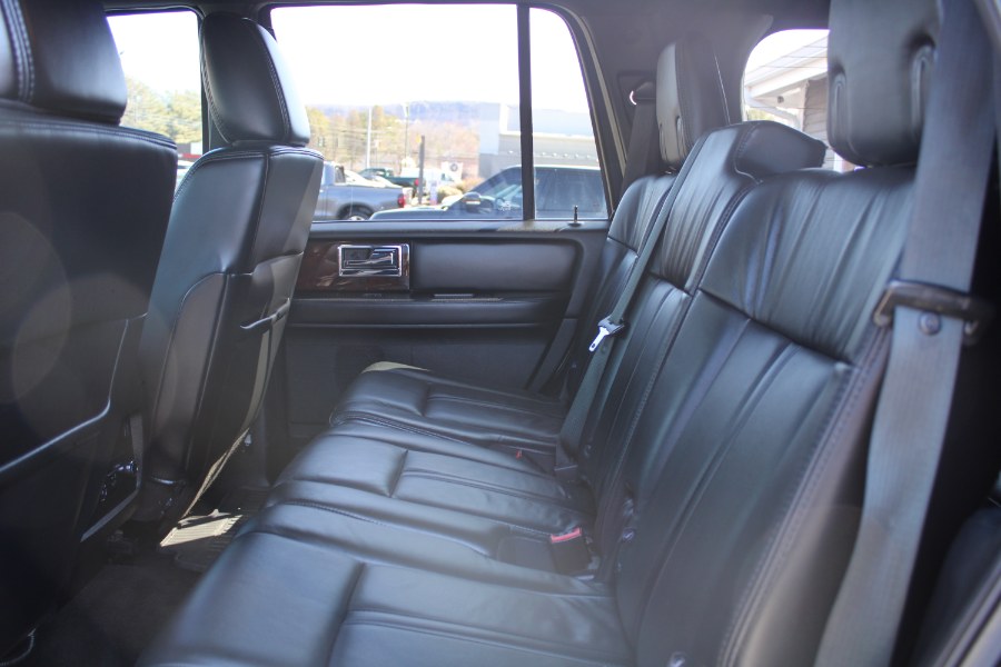 2015 Lincoln Navigator 4WD 4dr, available for sale in Plantsville, Connecticut | Auto House of Luxury. Plantsville, Connecticut 2015 Lincoln Navigator 4WD 4dr, available for sale in Plantsville, Connecticut | Auto House of Luxury. Plantsville, Connecticut