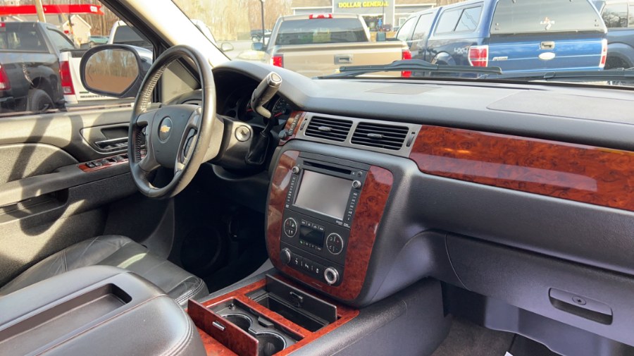 2014 Chevrolet Tahoe 4WD 4dr LTZ, available for sale in Waterbury, Connecticut | West End Automotive Center. Waterbury, Connecticut 2014 Chevrolet Tahoe 4WD 4dr LTZ, available for sale in Waterbury, Connecticut | West End Automotive Center. Waterbury, Connecticut