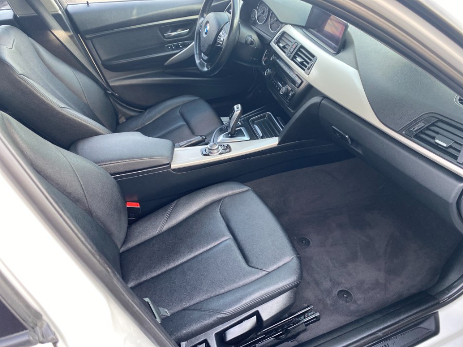 2013 BMW 3 Series 4dr Sdn 320i xDrive AWD, available for sale in Middle Village, New York | Middle Village Motors . Middle Village, New York 2013 BMW 3 Series 4dr Sdn 320i xDrive AWD, available for sale in Middle Village, New York | Middle Village Motors . Middle Village, New York