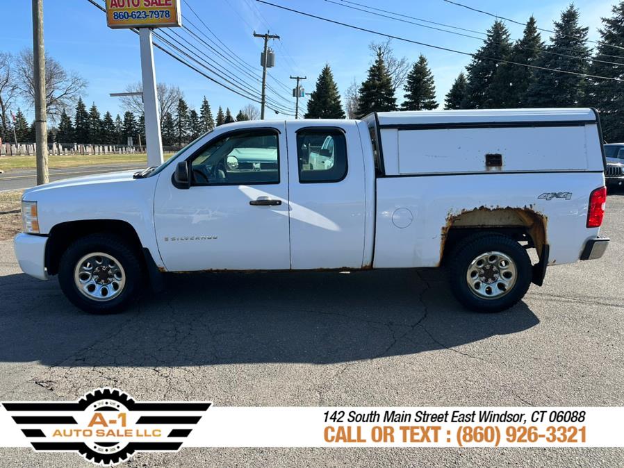 2007 Chevrolet Silverado 1500 4WD Ext Cab 134.0" LT w/1LT, available for sale in East Windsor, Connecticut | A1 Auto Sale LLC. East Windsor, Connecticut 2007 Chevrolet Silverado 1500 4WD Ext Cab 134.0" LT w/1LT, available for sale in East Windsor, Connecticut | A1 Auto Sale LLC. East Windsor, Connecticut