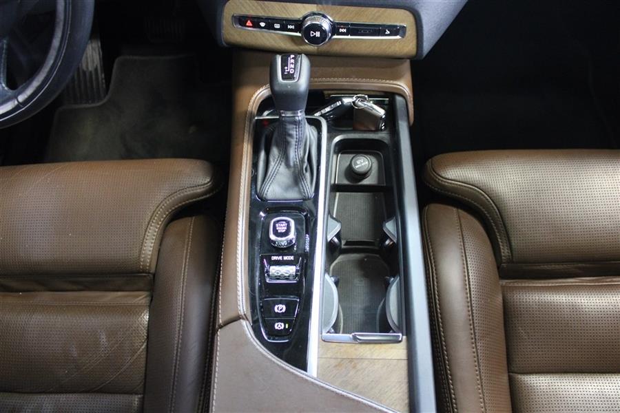 2018 Volvo Xc90 T6, available for sale in Paterson, New Jersey | Fast Track Motors. Paterson, New Jersey 2018 Volvo Xc90 T6, available for sale in Paterson, New Jersey | Fast Track Motors. Paterson, New Jersey