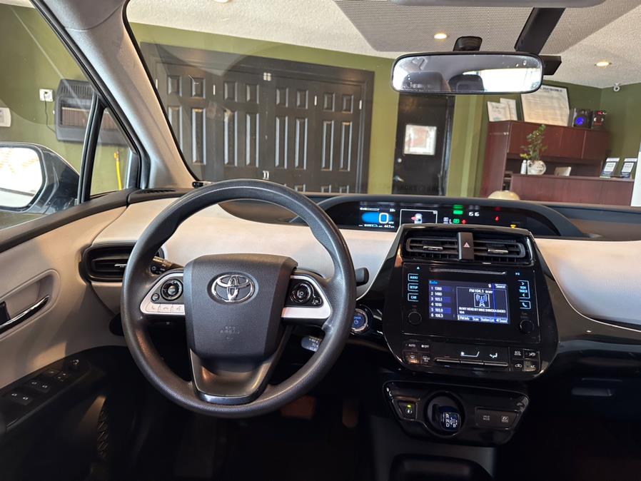 2016 Toyota Prius 5dr HB Two Eco (Natl), available for sale in West Hartford, Connecticut | AutoMax. West Hartford, Connecticut 2016 Toyota Prius 5dr HB Two Eco (Natl), available for sale in West Hartford, Connecticut | AutoMax. West Hartford, Connecticut