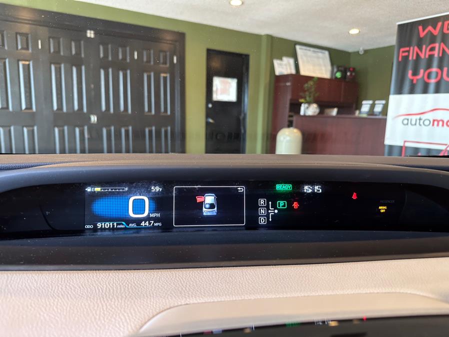 2016 Toyota Prius 5dr HB Two Eco (Natl), available for sale in West Hartford, Connecticut | AutoMax. West Hartford, Connecticut 2016 Toyota Prius 5dr HB Two Eco (Natl), available for sale in West Hartford, Connecticut | AutoMax. West Hartford, Connecticut