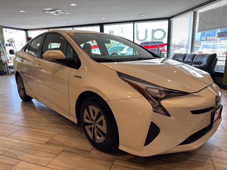 2016 Toyota Prius 5dr HB Two Eco (Natl), available for sale in West Hartford, Connecticut | AutoMax. West Hartford, Connecticut 2016 Toyota Prius 5dr HB Two Eco (Natl), available for sale in West Hartford, Connecticut | AutoMax. West Hartford, Connecticut