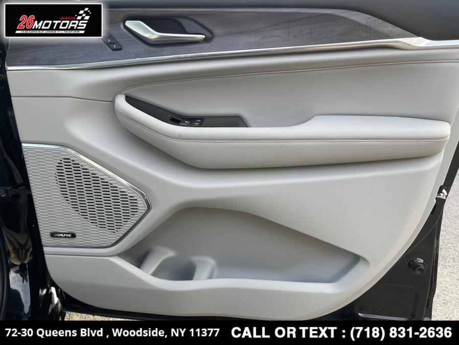 2022 Jeep Grand Cherokee Overland 4x4, available for sale in Woodside, New York | 26 Motors Queens. Woodside, New York 2022 Jeep Grand Cherokee Overland 4x4, available for sale in Woodside, New York | 26 Motors Queens. Woodside, New York