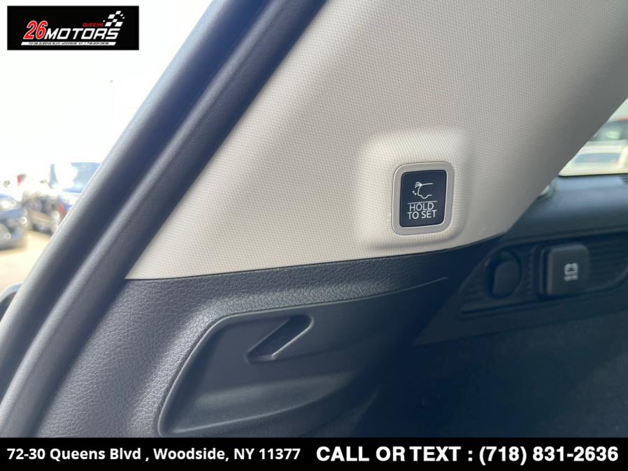 2022 Jeep Grand Cherokee Overland 4x4, available for sale in Woodside, New York | 26 Motors Queens. Woodside, New York 2022 Jeep Grand Cherokee Overland 4x4, available for sale in Woodside, New York | 26 Motors Queens. Woodside, New York