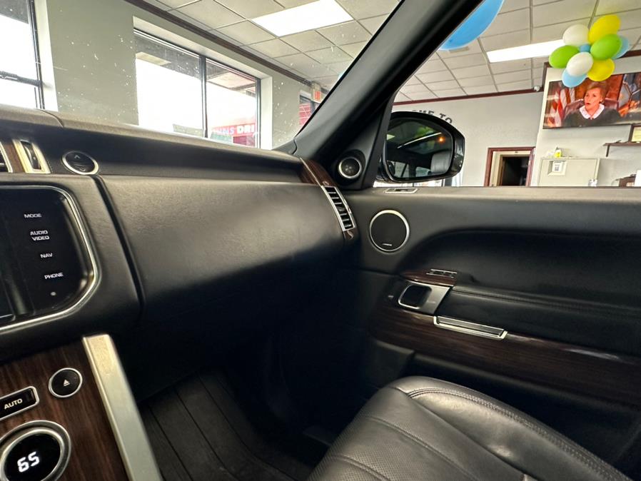 2015 Land Rover Range Rover 4WD 4dr V8 Supercharged, available for sale in Inwood, New York | 5 Towns Drive. Inwood, New York 2015 Land Rover Range Rover 4WD 4dr V8 Supercharged, available for sale in Inwood, New York | 5 Towns Drive. Inwood, New York