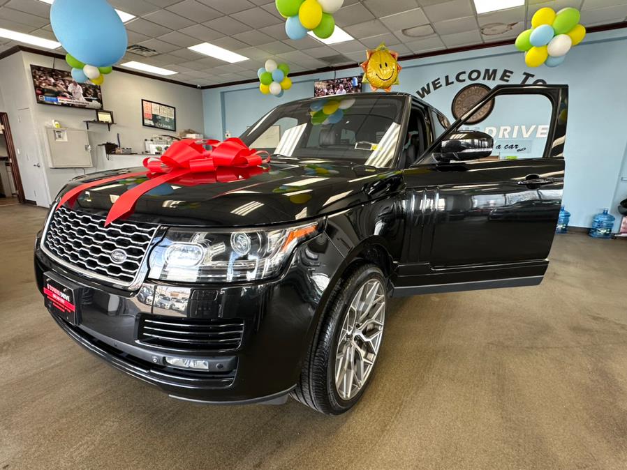 2015 Land Rover Range Rover 4WD 4dr V8 Supercharged, available for sale in Inwood, New York | 5 Towns Drive. Inwood, New York 2015 Land Rover Range Rover 4WD 4dr V8 Supercharged, available for sale in Inwood, New York | 5 Towns Drive. Inwood, New York