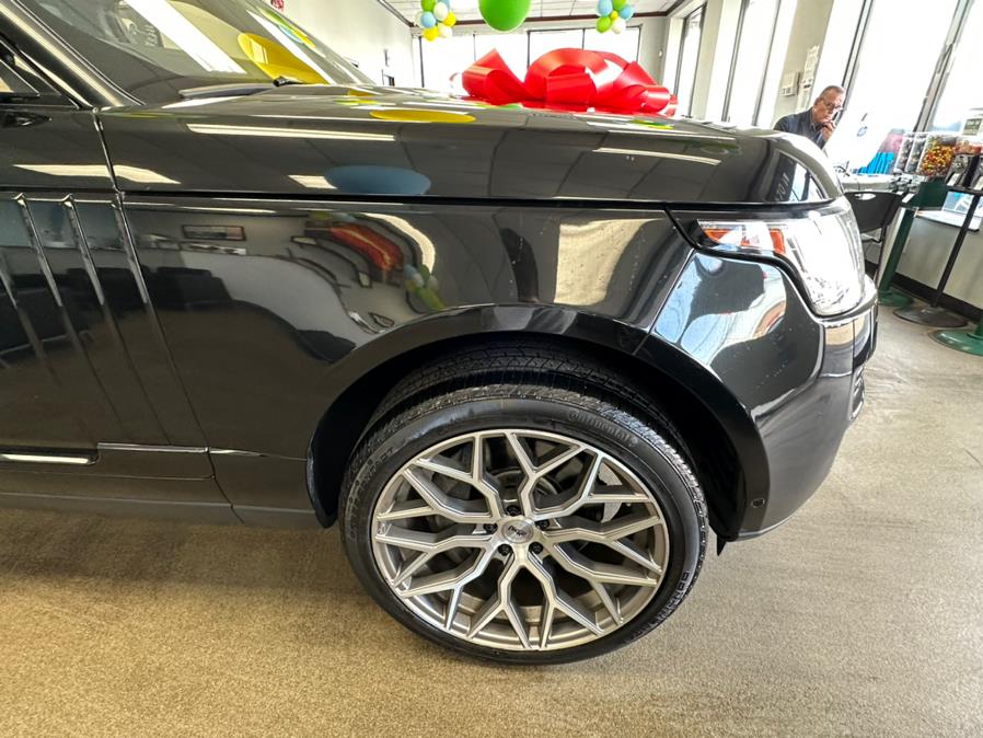 2015 Land Rover Range Rover 4WD 4dr V8 Supercharged, available for sale in Inwood, New York | 5 Towns Drive. Inwood, New York 2015 Land Rover Range Rover 4WD 4dr V8 Supercharged, available for sale in Inwood, New York | 5 Towns Drive. Inwood, New York