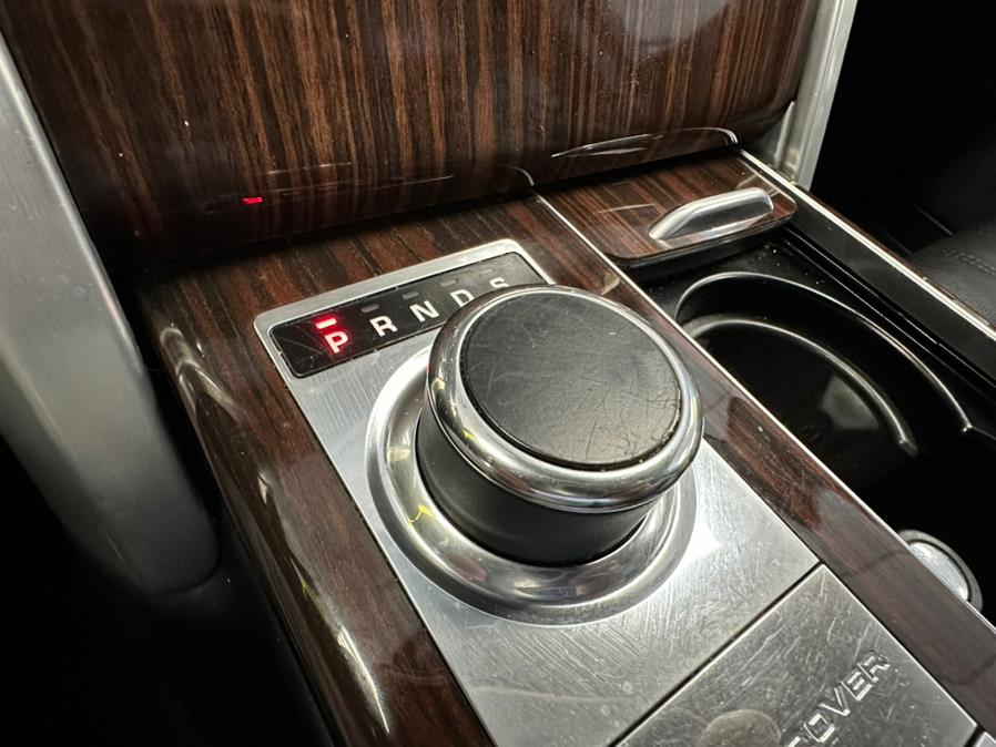 2015 Land Rover Range Rover 4WD 4dr V8 Supercharged, available for sale in Inwood, New York | 5 Towns Drive. Inwood, New York 2015 Land Rover Range Rover 4WD 4dr V8 Supercharged, available for sale in Inwood, New York | 5 Towns Drive. Inwood, New York