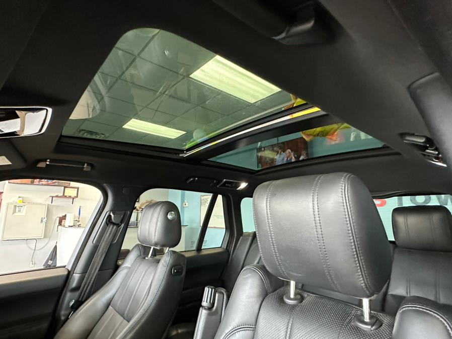 2015 Land Rover Range Rover 4WD 4dr V8 Supercharged, available for sale in Inwood, New York | 5 Towns Drive. Inwood, New York 2015 Land Rover Range Rover 4WD 4dr V8 Supercharged, available for sale in Inwood, New York | 5 Towns Drive. Inwood, New York