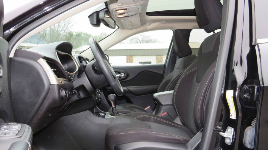 2017 Jeep Cherokee Latitude, available for sale in Elmont, New York | Sunrise of Elmont. Elmont, New York 2017 Jeep Cherokee Latitude, available for sale in Elmont, New York | Sunrise of Elmont. Elmont, New York