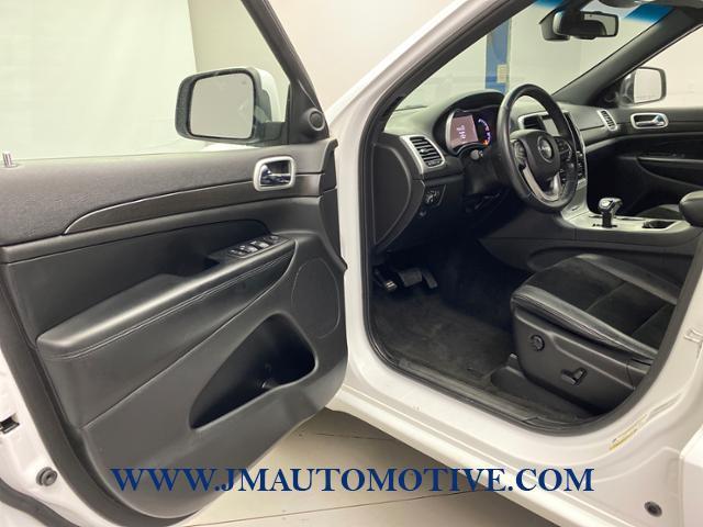 2015 Jeep Grand Cherokee 4WD 4dr Altitude, available for sale in Naugatuck, Connecticut | J&M Automotive Sls&Svc LLC. Naugatuck, Connecticut 2015 Jeep Grand Cherokee 4WD 4dr Altitude, available for sale in Naugatuck, Connecticut | J&M Automotive Sls&Svc LLC. Naugatuck, Connecticut