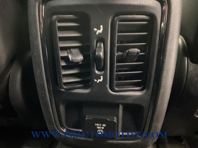 2015 Jeep Grand Cherokee 4WD 4dr Altitude, available for sale in Naugatuck, Connecticut | J&M Automotive Sls&Svc LLC. Naugatuck, Connecticut 2015 Jeep Grand Cherokee 4WD 4dr Altitude, available for sale in Naugatuck, Connecticut | J&M Automotive Sls&Svc LLC. Naugatuck, Connecticut