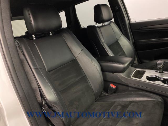 2015 Jeep Grand Cherokee 4WD 4dr Altitude, available for sale in Naugatuck, Connecticut | J&M Automotive Sls&Svc LLC. Naugatuck, Connecticut 2015 Jeep Grand Cherokee 4WD 4dr Altitude, available for sale in Naugatuck, Connecticut | J&M Automotive Sls&Svc LLC. Naugatuck, Connecticut