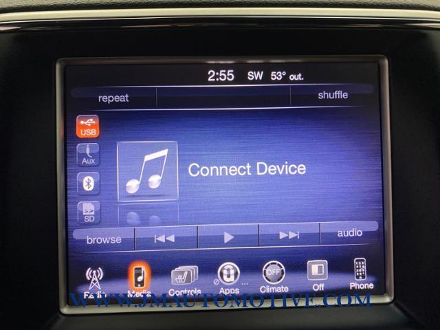 2015 Jeep Grand Cherokee 4WD 4dr Altitude, available for sale in Naugatuck, Connecticut | J&M Automotive Sls&Svc LLC. Naugatuck, Connecticut 2015 Jeep Grand Cherokee 4WD 4dr Altitude, available for sale in Naugatuck, Connecticut | J&M Automotive Sls&Svc LLC. Naugatuck, Connecticut