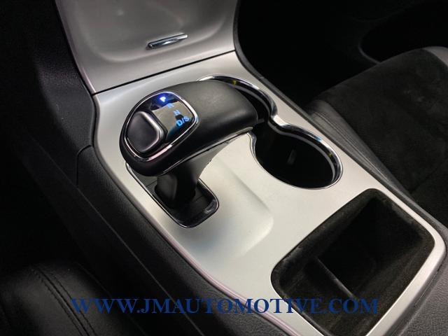 2015 Jeep Grand Cherokee 4WD 4dr Altitude, available for sale in Naugatuck, Connecticut | J&M Automotive Sls&Svc LLC. Naugatuck, Connecticut 2015 Jeep Grand Cherokee 4WD 4dr Altitude, available for sale in Naugatuck, Connecticut | J&M Automotive Sls&Svc LLC. Naugatuck, Connecticut