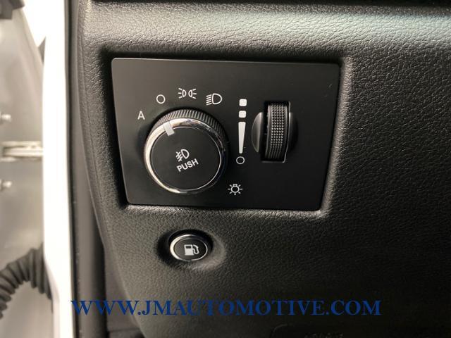 2015 Jeep Grand Cherokee 4WD 4dr Altitude, available for sale in Naugatuck, Connecticut | J&M Automotive Sls&Svc LLC. Naugatuck, Connecticut 2015 Jeep Grand Cherokee 4WD 4dr Altitude, available for sale in Naugatuck, Connecticut | J&M Automotive Sls&Svc LLC. Naugatuck, Connecticut