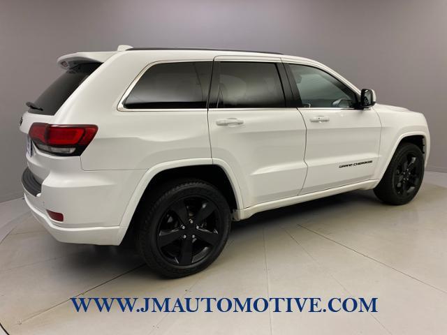 2015 Jeep Grand Cherokee 4WD 4dr Altitude, available for sale in Naugatuck, Connecticut | J&M Automotive Sls&Svc LLC. Naugatuck, Connecticut 2015 Jeep Grand Cherokee 4WD 4dr Altitude, available for sale in Naugatuck, Connecticut | J&M Automotive Sls&Svc LLC. Naugatuck, Connecticut