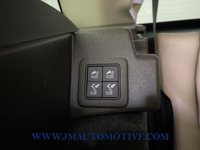 2017 Land Rover Range Rover Sport V6 Supercharged SE, available for sale in Naugatuck, Connecticut | J&M Automotive Sls&Svc LLC. Naugatuck, Connecticut 2017 Land Rover Range Rover Sport V6 Supercharged SE, available for sale in Naugatuck, Connecticut | J&M Automotive Sls&Svc LLC. Naugatuck, Connecticut