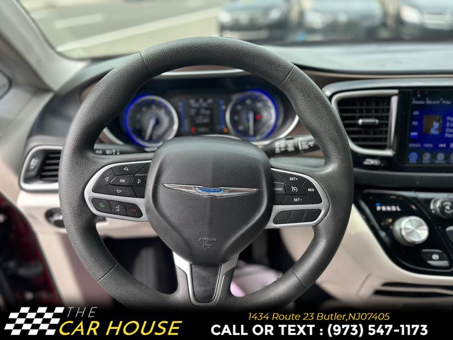 2017 Chrysler Pacifica Touring 4dr Wgn, available for sale in Butler, New Jersey | The Car House. Butler, New Jersey 2017 Chrysler Pacifica Touring 4dr Wgn, available for sale in Butler, New Jersey | The Car House. Butler, New Jersey