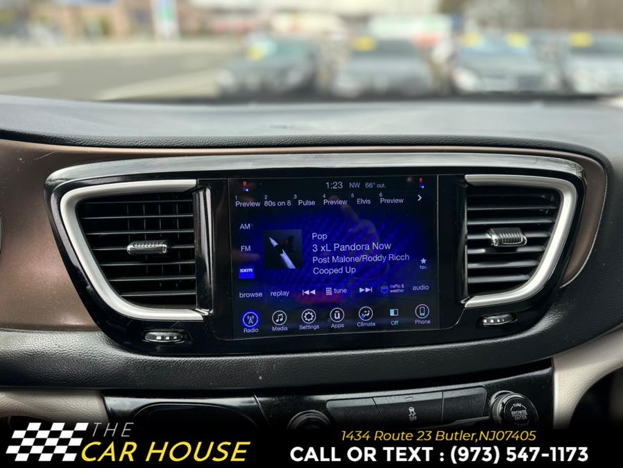2017 Chrysler Pacifica Touring 4dr Wgn, available for sale in Butler, New Jersey | The Car House. Butler, New Jersey 2017 Chrysler Pacifica Touring 4dr Wgn, available for sale in Butler, New Jersey | The Car House. Butler, New Jersey