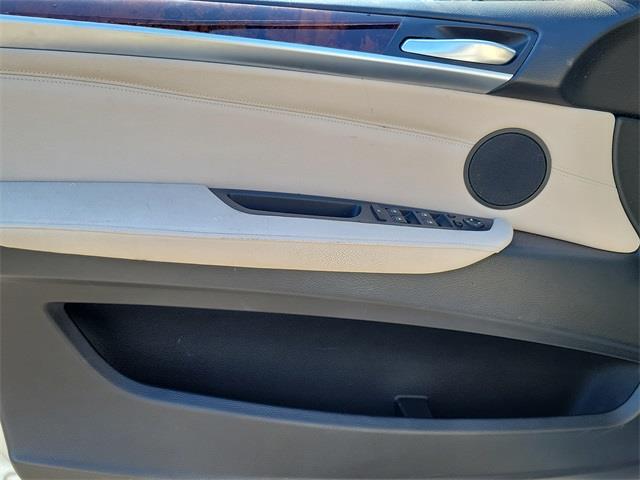 2013 BMW X5 xDrive35i, available for sale in Stratford, Connecticut | Wiz Leasing Inc. Stratford, Connecticut 2013 BMW X5 xDrive35i, available for sale in Stratford, Connecticut | Wiz Leasing Inc. Stratford, Connecticut