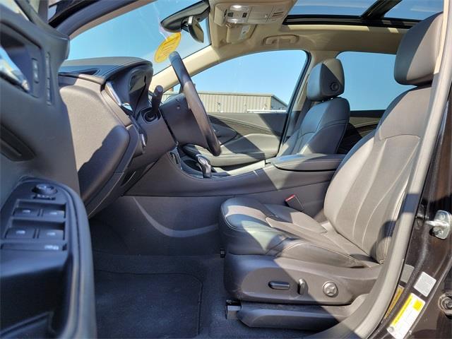 2017 Buick Envision Premium I, available for sale in Stratford, Connecticut | Wiz Leasing Inc. Stratford, Connecticut 2017 Buick Envision Premium I, available for sale in Stratford, Connecticut | Wiz Leasing Inc. Stratford, Connecticut