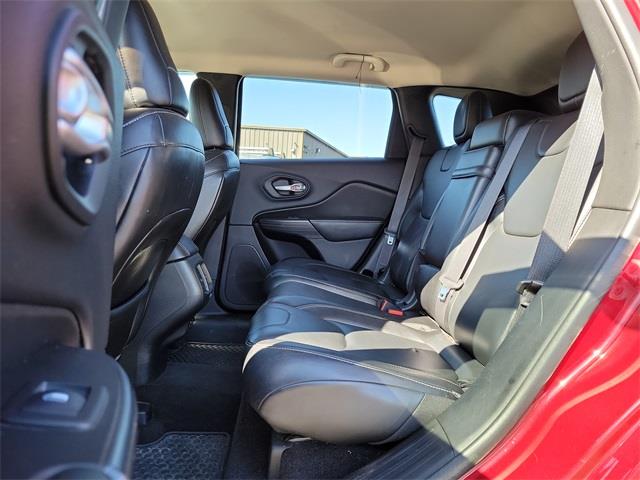 2015 Jeep Cherokee Latitude, available for sale in Stratford, Connecticut | Wiz Leasing Inc. Stratford, Connecticut 2015 Jeep Cherokee Latitude, available for sale in Stratford, Connecticut | Wiz Leasing Inc. Stratford, Connecticut