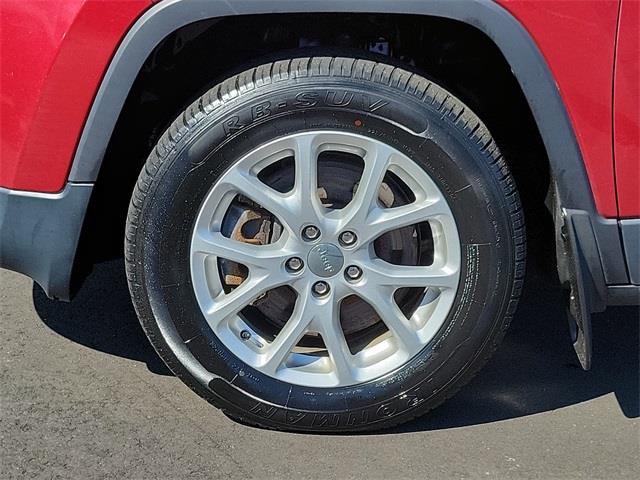 2015 Jeep Cherokee Latitude, available for sale in Stratford, Connecticut | Wiz Leasing Inc. Stratford, Connecticut 2015 Jeep Cherokee Latitude, available for sale in Stratford, Connecticut | Wiz Leasing Inc. Stratford, Connecticut