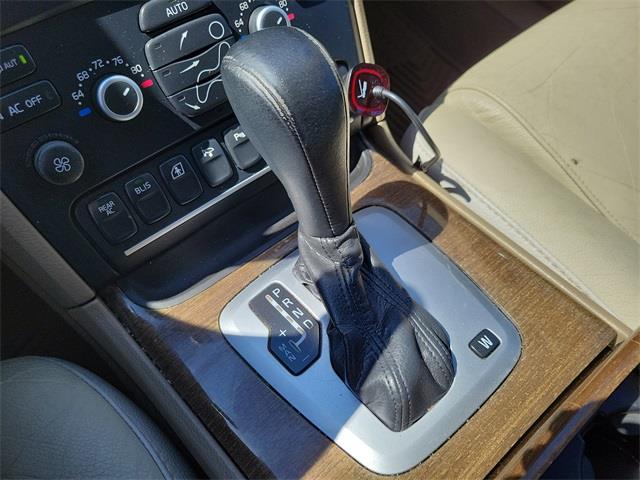 2011 Volvo Xc90 3.2, available for sale in Stratford, Connecticut | Wiz Leasing Inc. Stratford, Connecticut 2011 Volvo Xc90 3.2, available for sale in Stratford, Connecticut | Wiz Leasing Inc. Stratford, Connecticut
